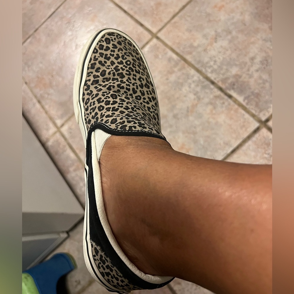 Vans Leopard Pattern Slip-On Shoes - Picture 12 of 12